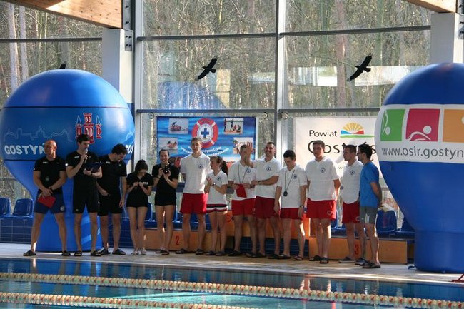 Pierwsza konkurencja - styl grzbietowy (zdjęcia)