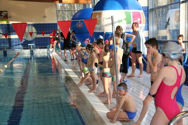 Pierwsza konkurencja - styl grzbietowy (zdjęcia)