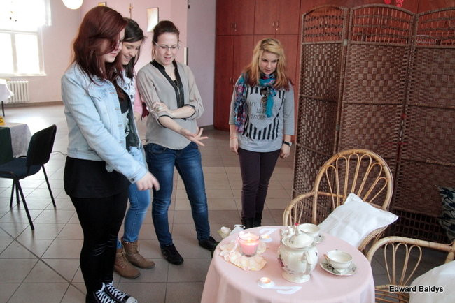 Piękne stoły w Ekonomiku (zdjęcia)