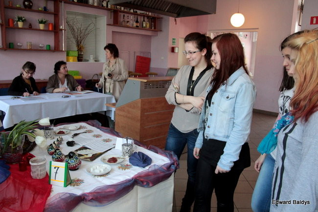 Piękne stoły w Ekonomiku (zdjęcia)