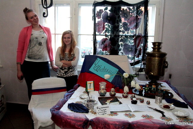 Piękne stoły w Ekonomiku (zdjęcia)