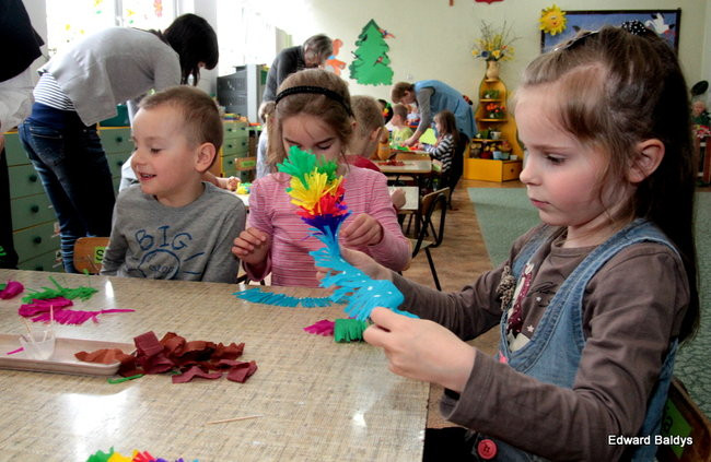 Wspólnie robili świąteczne palmy (zdjęcia)