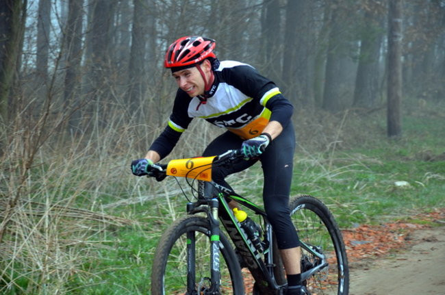 Biegiem i na rowerze w Smyczynie (zdjęcia)