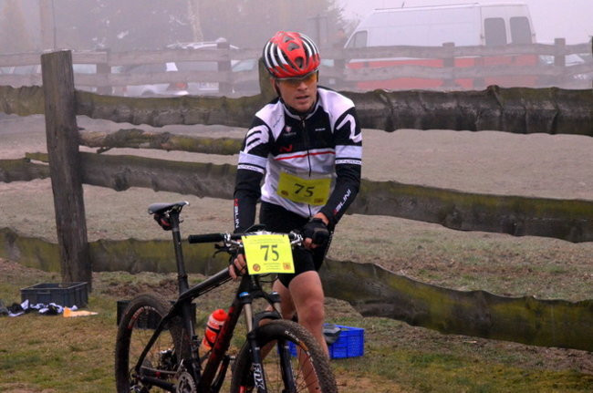 Biegiem i na rowerze w Smyczynie (zdjęcia)