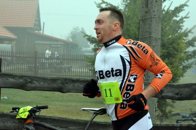 Biegiem i na rowerze w Smyczynie (zdjęcia)