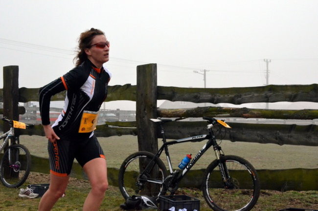 Biegiem i na rowerze w Smyczynie (zdjęcia)