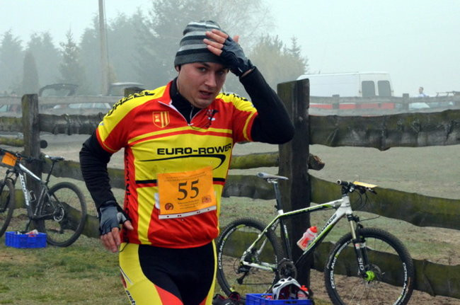 Biegiem i na rowerze w Smyczynie (zdjęcia)