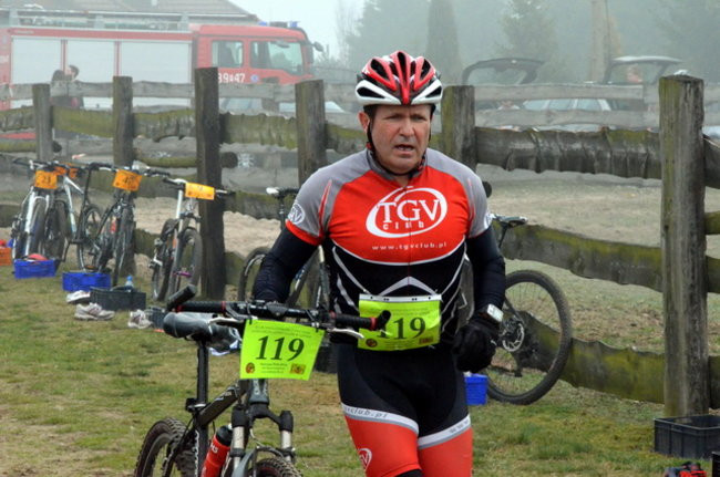 Biegiem i na rowerze w Smyczynie (zdjęcia)