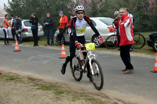 Biegiem i na rowerze w Smyczynie (zdjęcia)