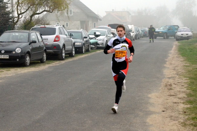 Biegiem i na rowerze w Smyczynie (zdjęcia)