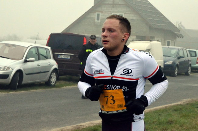 Biegiem i na rowerze w Smyczynie (zdjęcia)