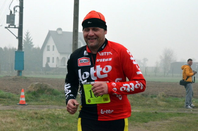 Biegiem i na rowerze w Smyczynie (zdjęcia)