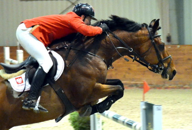 Trzy komplety medali (zdjęcia)