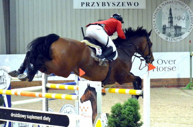 Trzy komplety medali (zdjęcia)