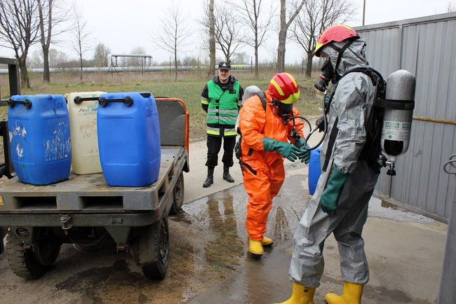 Strażacy ćwiczyli przy Magazynowej (kilka zdjęć)