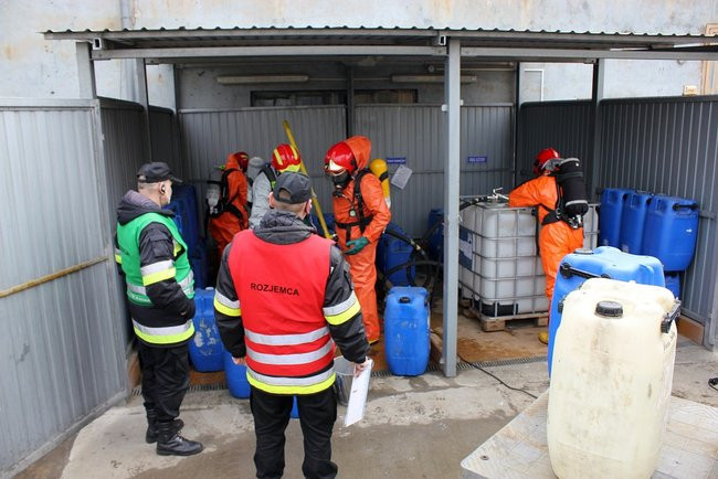 Strażacy ćwiczyli przy Magazynowej (kilka zdjęć)