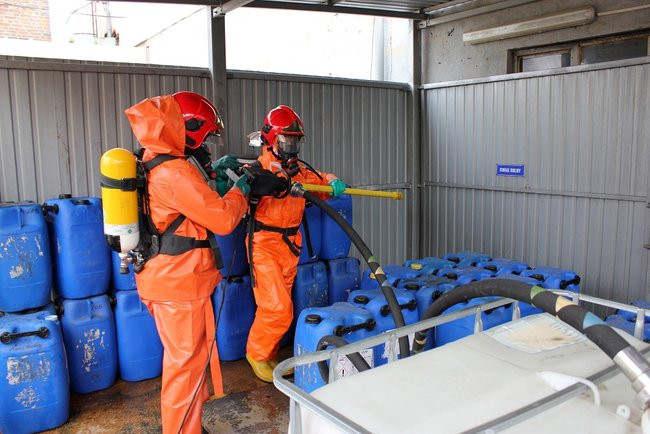 Strażacy ćwiczyli przy Magazynowej (kilka zdjęć)