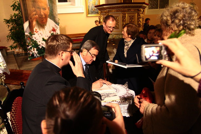 Papieski fotograf gościł w Lesznie (zdjęcia)