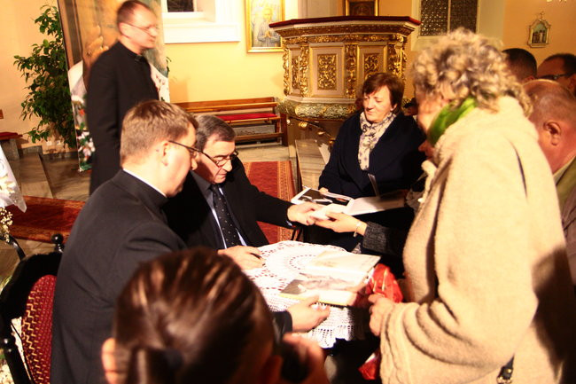 Papieski fotograf gościł w Lesznie (zdjęcia)