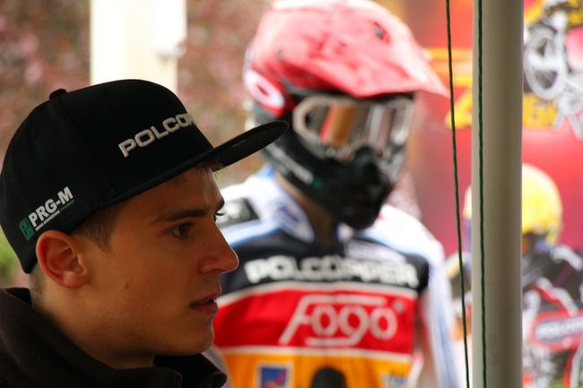 Zengota stanie za kasą (dźwięk i zdjęcia)