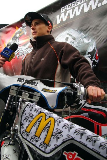 Zengota stanie za kasą (dźwięk i zdjęcia)