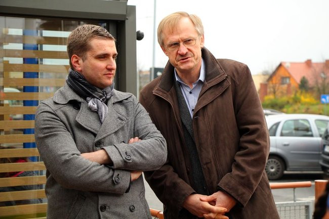 Zengota stanie za kasą (dźwięk i zdjęcia)