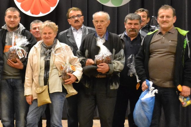 Wielkanocny turniej kopa w Garzynie (zdjęcia)