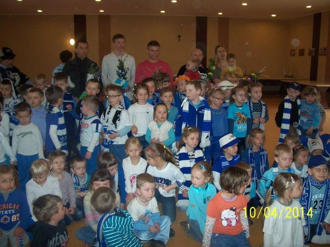 Biało-niebieski zajączek w Kłodzie (zdjęcia)