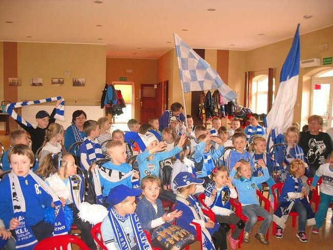 Biało-niebieski zajączek w Kłodzie (zdjęcia)