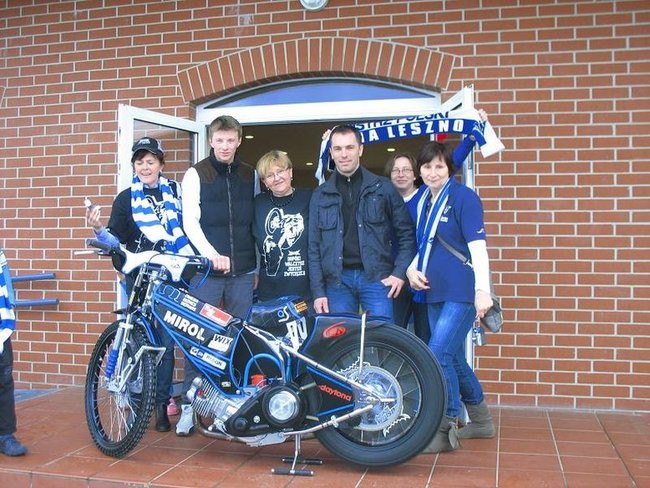 Biało-niebieski zajączek w Kłodzie (zdjęcia)