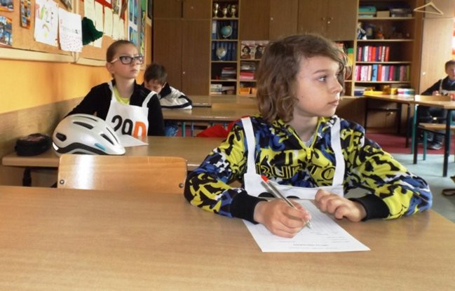 Bezpiecznie na drodze (zdjęcia)