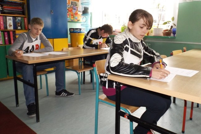 Bezpiecznie na drodze (zdjęcia)