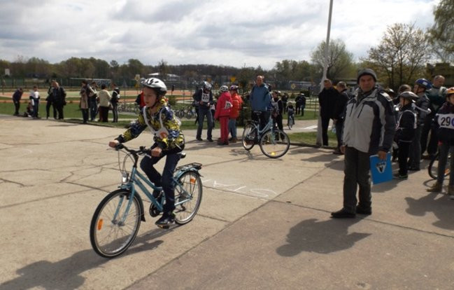 Bezpiecznie na drodze (zdjęcia)