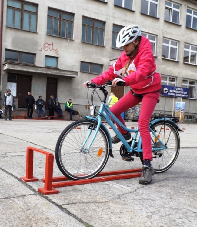 Bezpiecznie na drodze (zdjęcia)