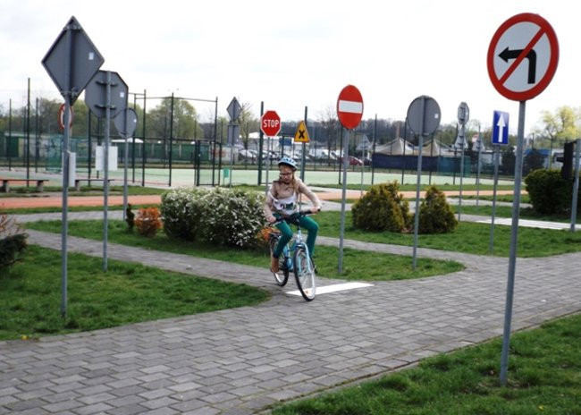 Bezpiecznie na drodze (zdjęcia)