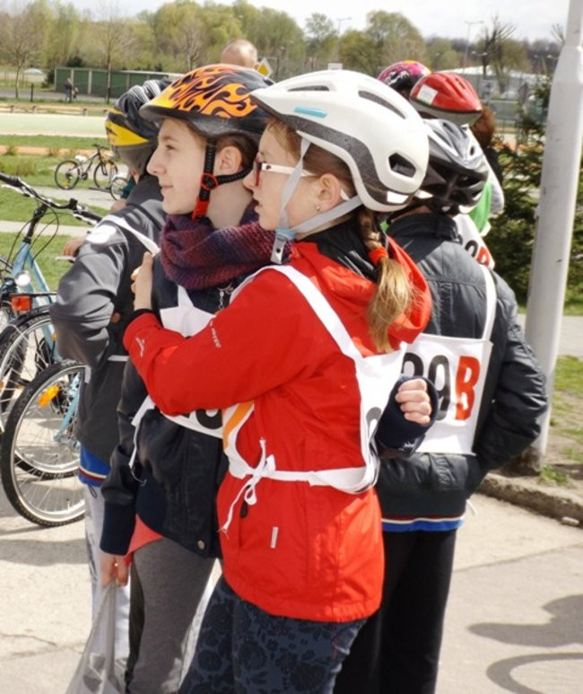 Bezpiecznie na drodze (zdjęcia)