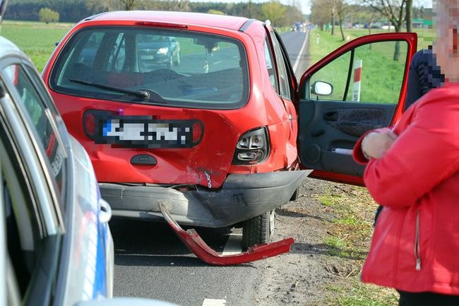 Nie zauważył, że hamują (kilka zdjęć)