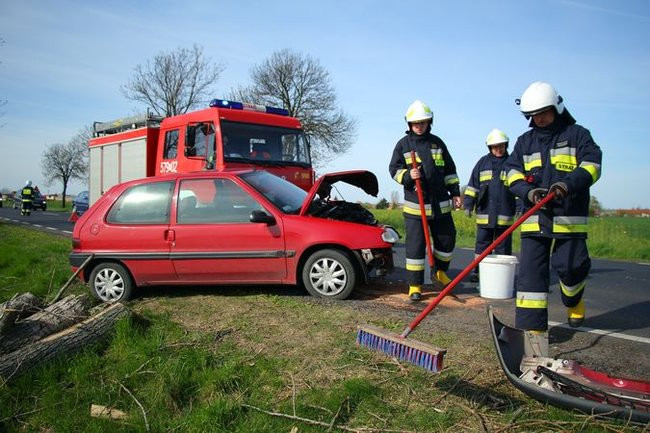 Nie zauważył, że hamują (kilka zdjęć)