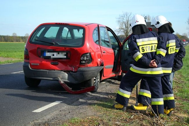 Nie zauważył, że hamują (kilka zdjęć)