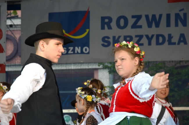 Bruk zeszlifowany (zdjęcia)