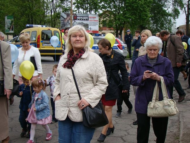 Balony z SMS-ami do nieba (zdjęcia)