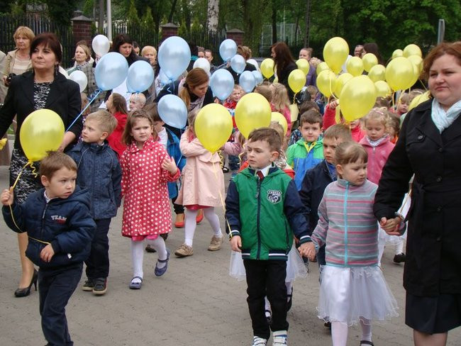 Balony z SMS-ami do nieba (zdjęcia)