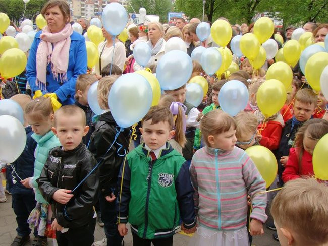 Balony z SMS-ami do nieba (zdjęcia)