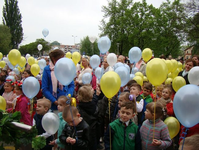 Balony z SMS-ami do nieba (zdjęcia)