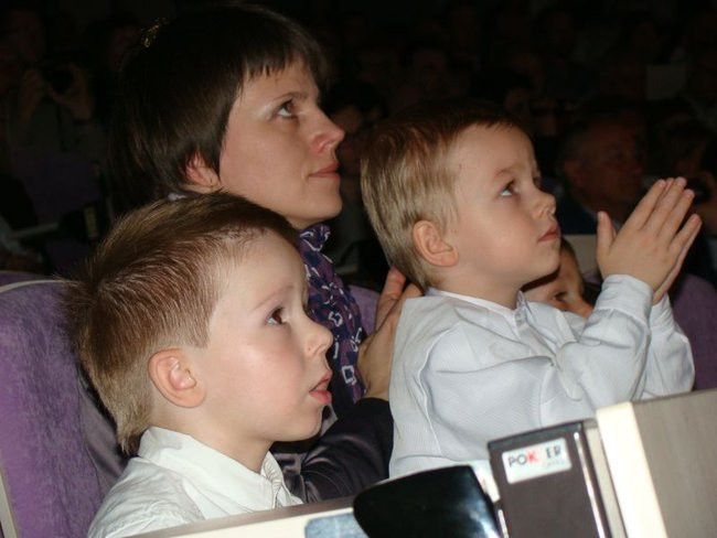 Balony z SMS-ami do nieba (zdjęcia)