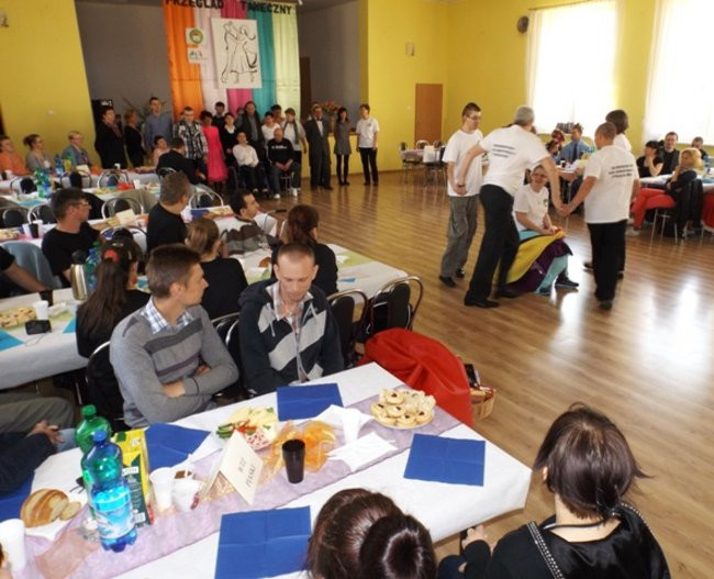 Taneczny przegląd w Kąkolewie (zdjęcia)