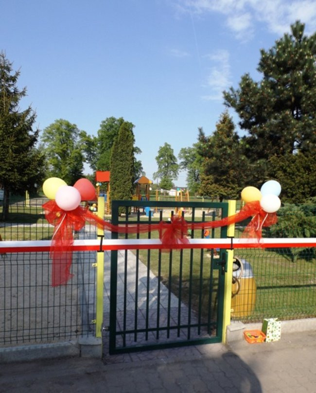 Plac zabaw w Wilkowicach otwarty (zdjęcia)