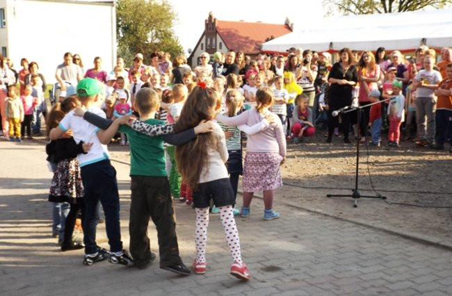 Plac zabaw w Wilkowicach otwarty (zdjęcia)