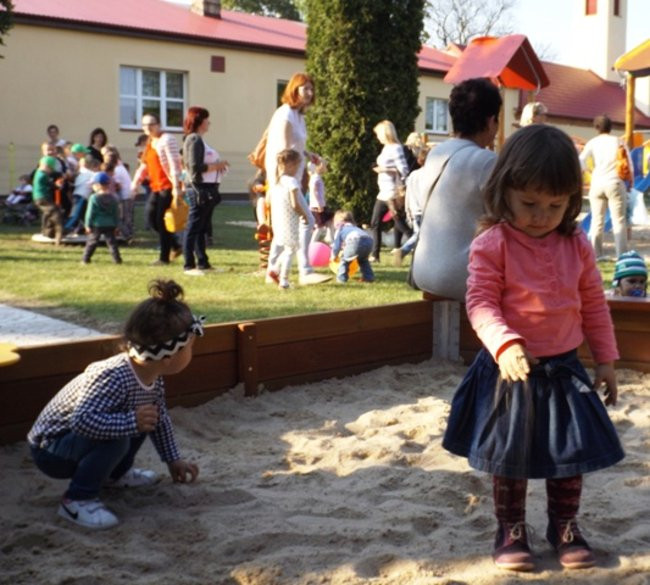 Plac zabaw w Wilkowicach otwarty (zdjęcia)