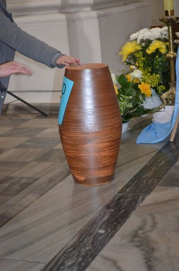 Krzyż i ikona Matki Bożej w Lesznie (zdjęcia)